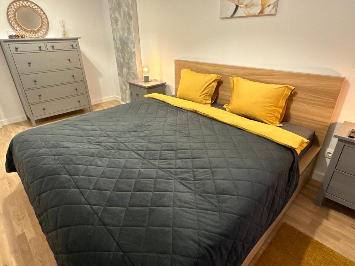 Art Apartment บูคาเรสต์ ภายนอก รูปภาพ