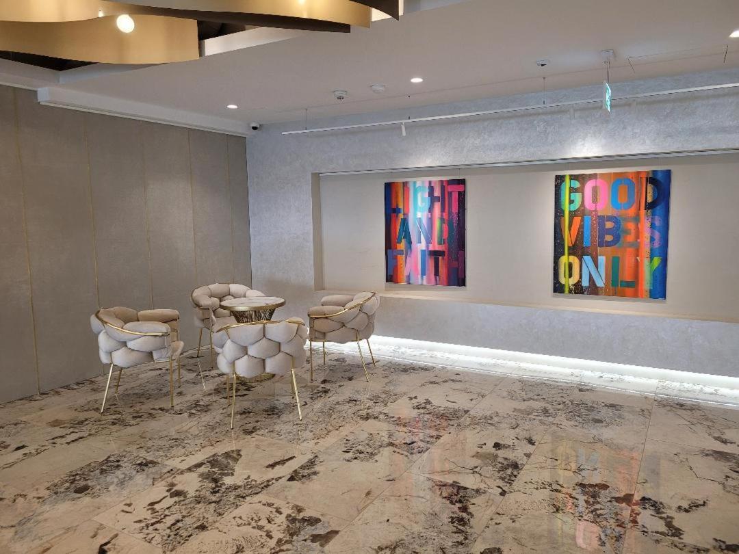 Art Apartment บูคาเรสต์ ภายนอก รูปภาพ